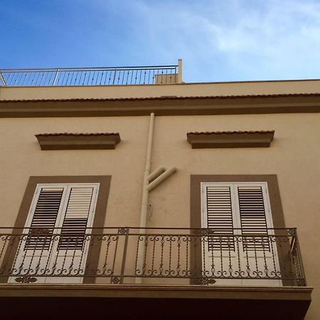 Casa Vacanze TAMARA Balestrate Exterior foto